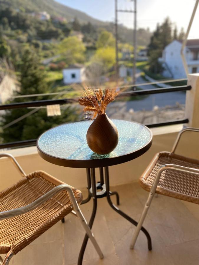 Navy Apartment With Mountain View &Private Parking Vatos Exterior photo